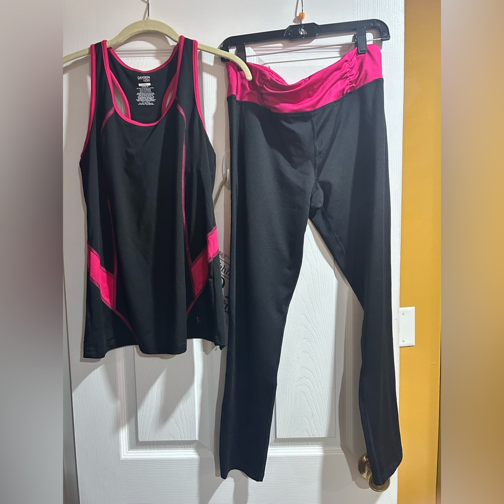 Danskin Now Black and Pink Tank Top and fitted full length Leggings